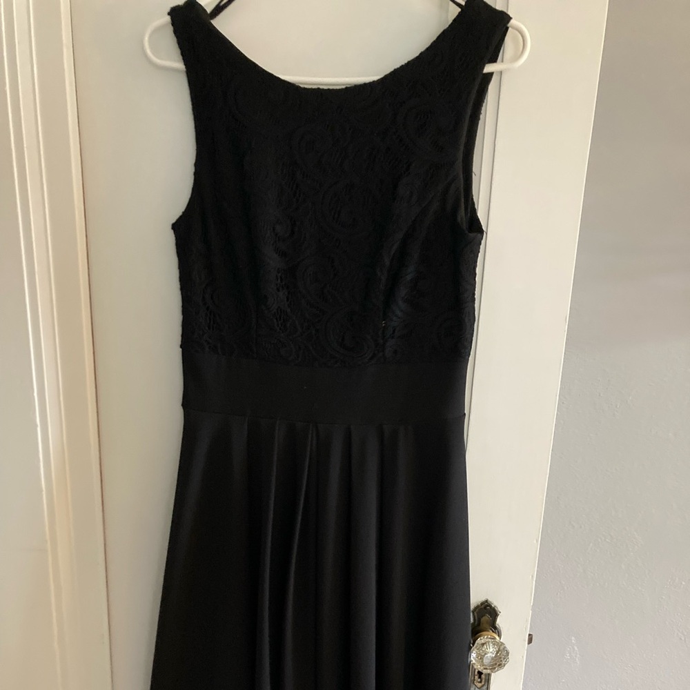 Elegant Black Sleeveless Concert Dress